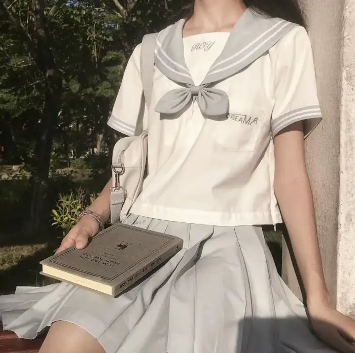 巴黎拜金女